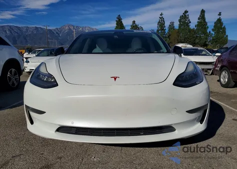 2019 Tesla Model 3 из США, поврежденный, VIN 5YJ3E1EB6KF150486